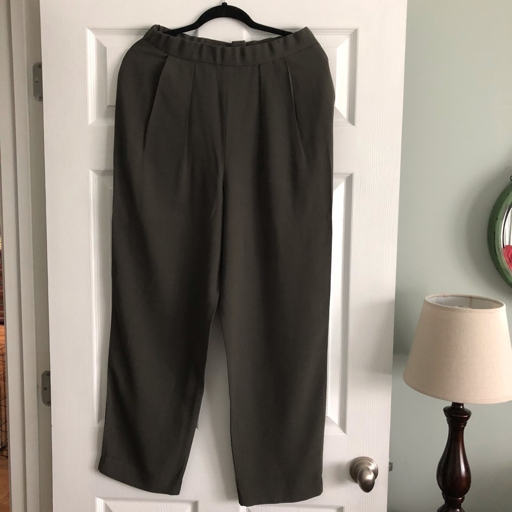 Vintage Doncaster olive green straight leg dress pants in size 10